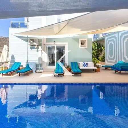Villa Merkezi Konumda - Akbas Kaş